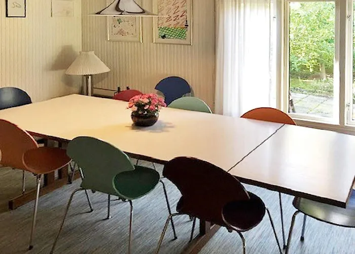 8 Person Holiday Home In Holb K